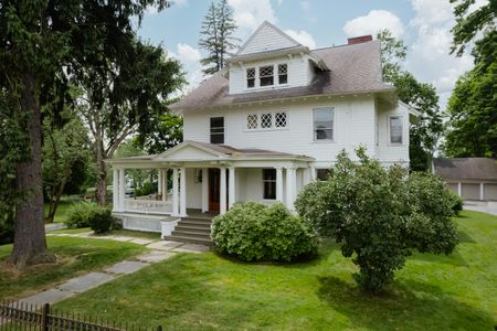 Victorian Charm House — 300-piece jigsaw puzzle