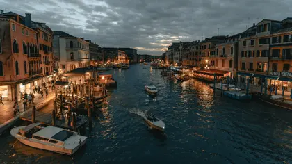 Twilight Over Venetian Canals — 400-piece jigsaw puzzle