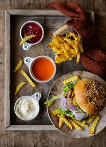 Gourmet Burger Feast — 150-piece jigsaw puzzle