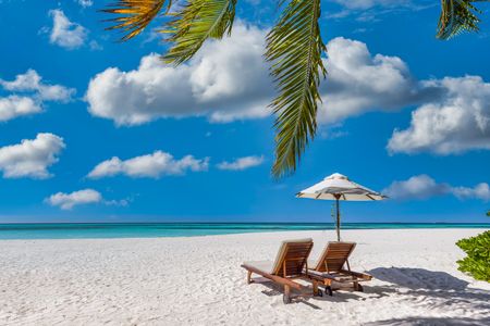 Tranquil Beach Retreat — 400-piece jigsaw puzzle