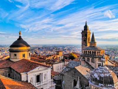 Rooftops and Spires — 200-piece jigsaw puzzle