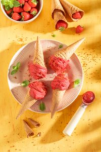 Strawberry Delight Cones — 200-piece jigsaw puzzle