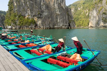 Serene Bay Boats — 300-piece jigsaw puzzle