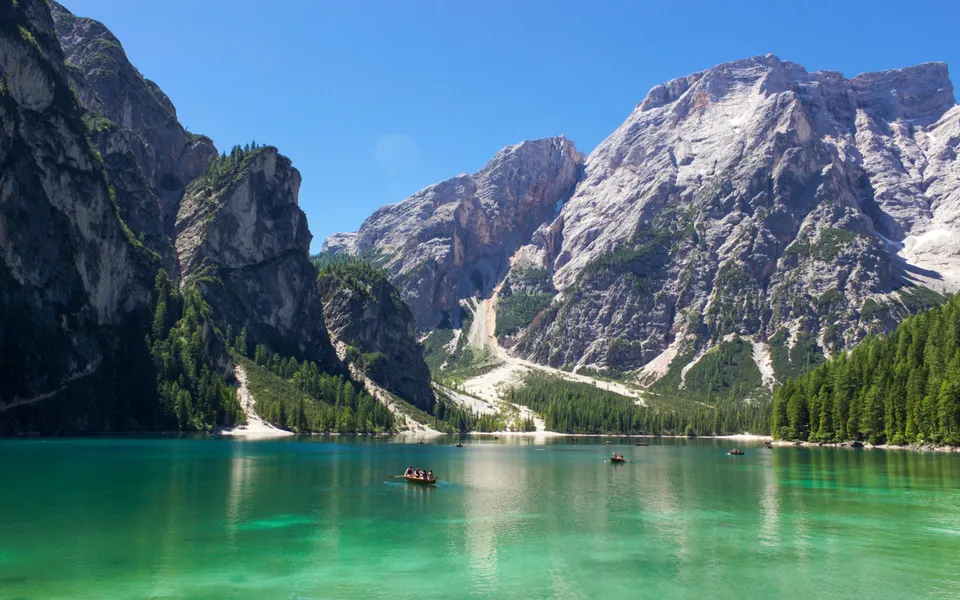 Lac de munte liniștit — puzzle cu 200 piese