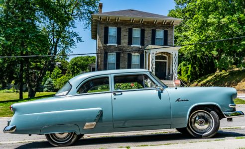 Vintage Car Elegance — 150-piece jigsaw puzzle