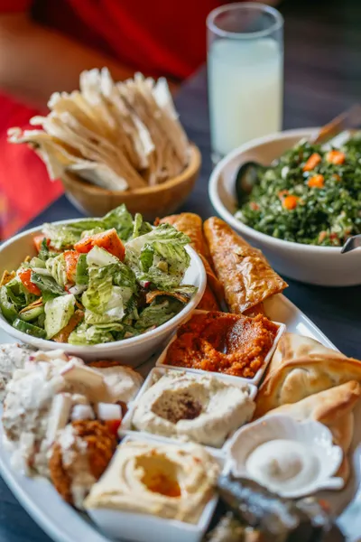 Mediterranean Feast — 200-piece jigsaw puzzle