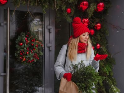 Festive Holiday Spirit — 150-piece jigsaw puzzle
