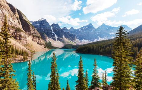 Turquoise Mountain Lake — 400-piece jigsaw puzzle