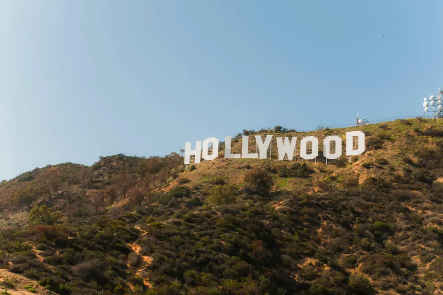 Iconic Hollywood Sign — 100-piece jigsaw puzzle
