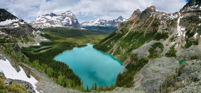 Turquoise Mountain Lake — 200-piece jigsaw puzzle