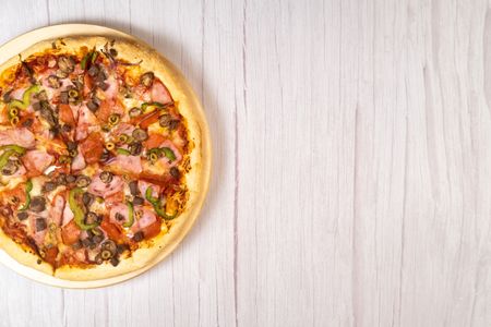 Rustic Pizza Delight — 200-piece jigsaw puzzle