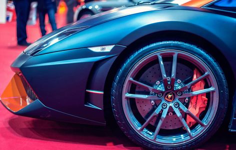 Sleek Supercar Wheel — 200-piece jigsaw puzzle
