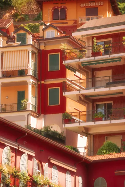 Colorful Italian Facade — 200-piece jigsaw puzzle