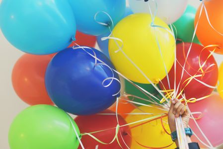 Vibrant Balloon Bouquet — 200-piece jigsaw puzzle