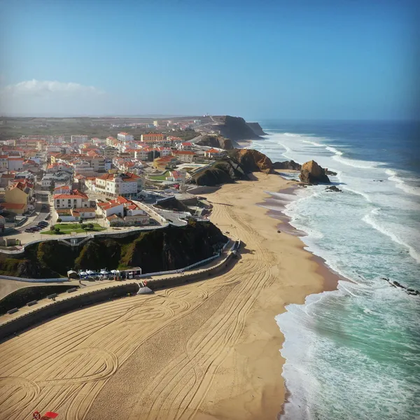 Coastal Town Serenity — 200-piece jigsaw puzzle