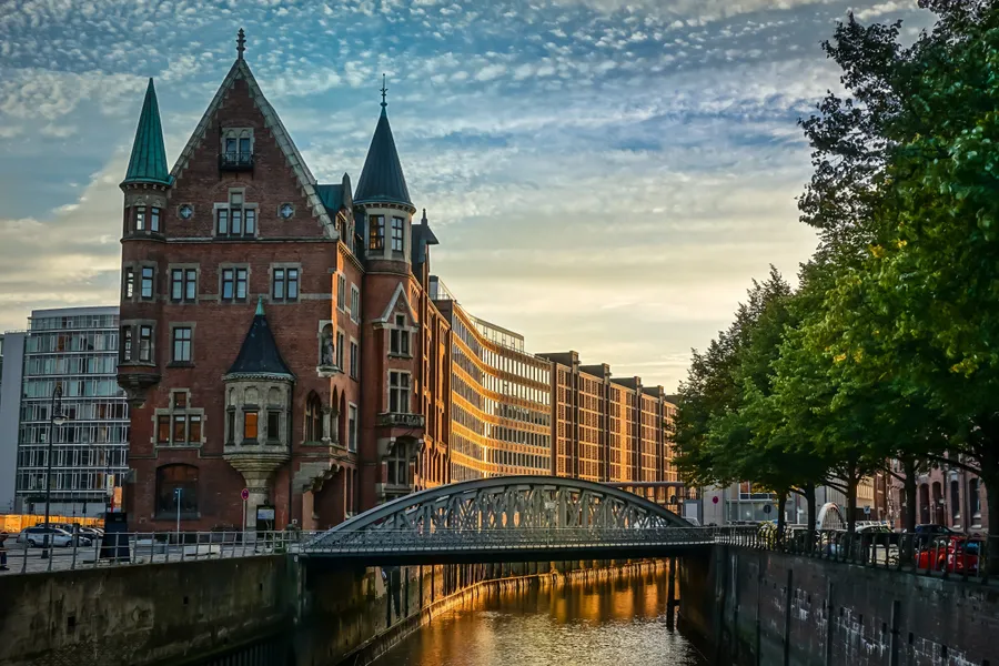 Twilight Over the Canal — 300-piece jigsaw puzzle