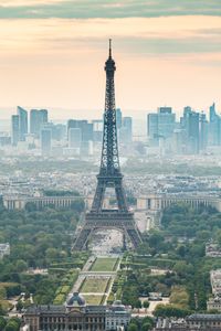 Eiffel Tower Majesty — 150-piece jigsaw puzzle