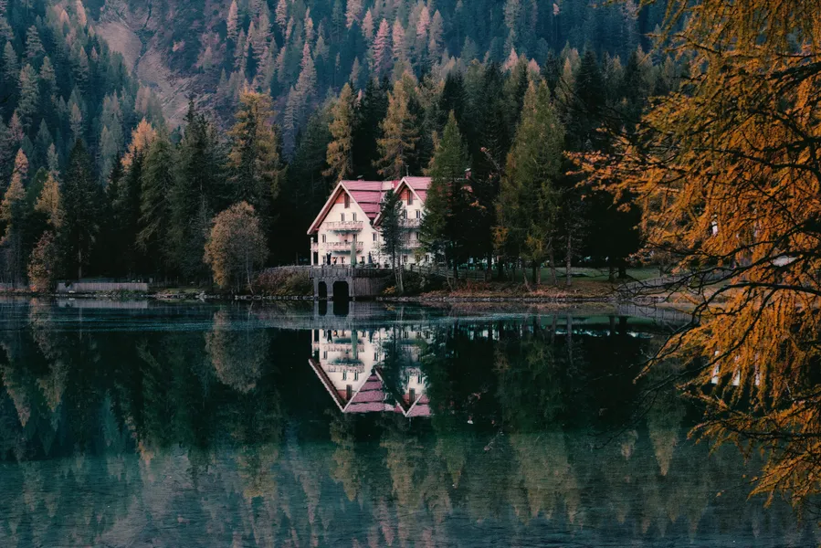 Lakeside Tranquility — 150-piece jigsaw puzzle