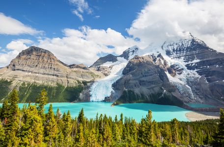 Majestic Mountain Landscape — 64-piece jigsaw puzzle