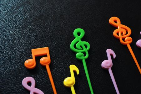 Colorful Musical Notes — 150-piece jigsaw puzzle