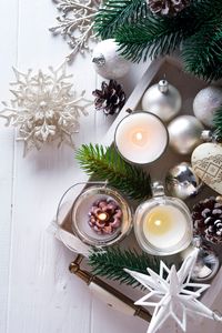 Festive Candle Arrangement — 300-piece jigsaw puzzle