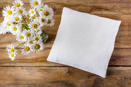 Daisies and Linen — 100-piece jigsaw puzzle