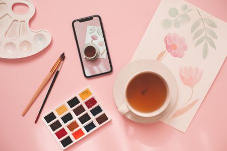 Artistic Tea Moment — 200-piece jigsaw puzzle