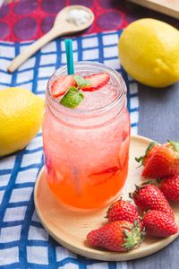 Refreshing Strawberry Lemonade — 64-piece jigsaw puzzle