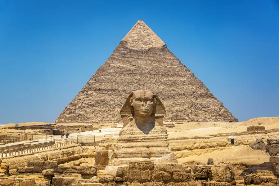 Majestic Sphinx and Pyramid — 300-piece jigsaw puzzle