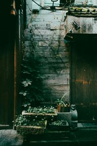Quiet Urban Corner — 200-piece jigsaw puzzle