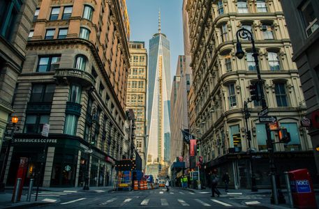 Urban Skyscraper Vista — 100-piece jigsaw puzzle