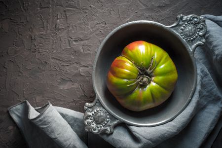 Rustic Tomato Elegance — 100-piece jigsaw puzzle