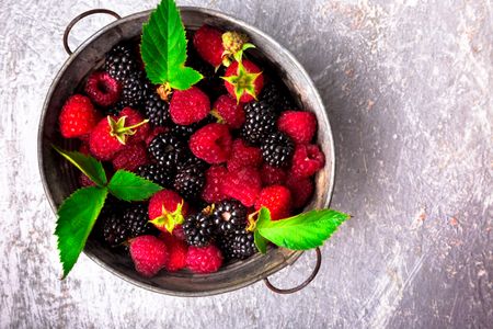 Bountiful Berry Bowl — 500-piece jigsaw puzzle