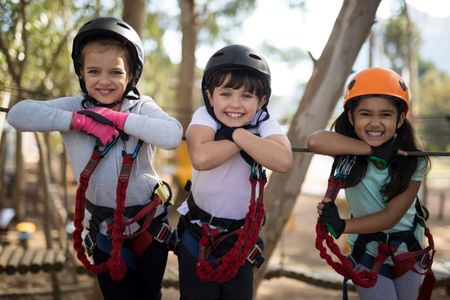 Adventure Park Smiles — 400-piece jigsaw puzzle