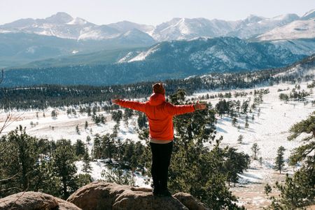 Embracing the Mountains — 100-piece jigsaw puzzle