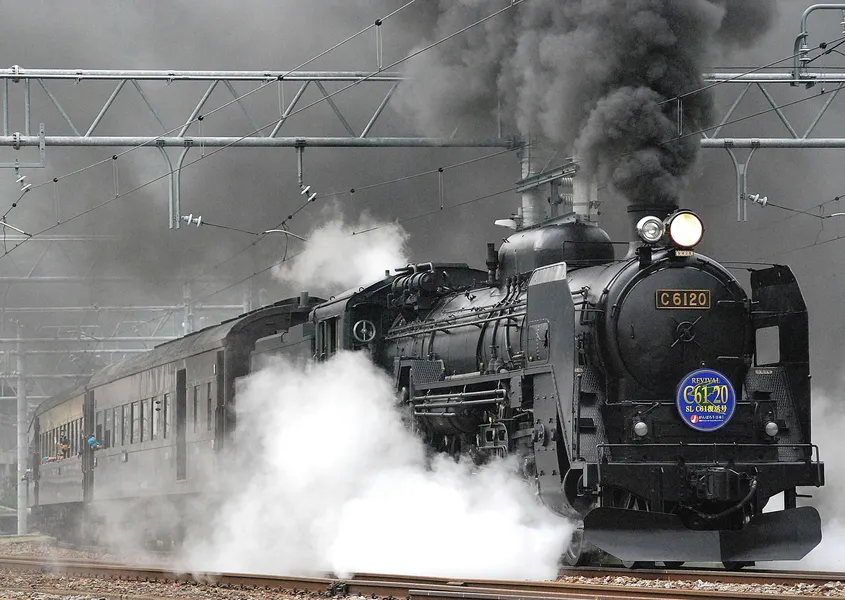 Steam Locomotive Journey — 200-piece jigsaw puzzle
