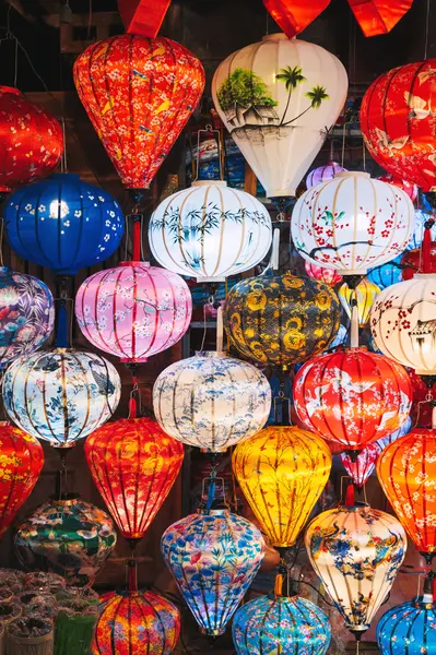 Vibrant Lantern Display — 500-piece jigsaw puzzle