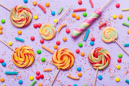 Candy Wonderland — 300-piece jigsaw puzzle