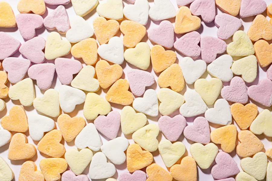 Candy Heart Delight — 200-piece jigsaw puzzle