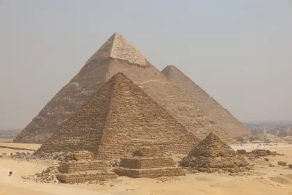 Majestic Pyramids — 150-piece jigsaw puzzle