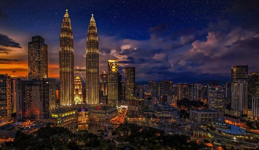 Kuala Lumpur Nightscape — 200-piece jigsaw puzzle