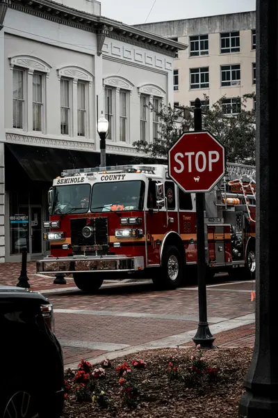 Urban Fire Rescue — 300-piece jigsaw puzzle