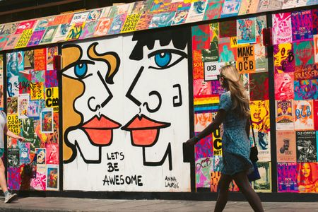 Vibrant Urban Art — 400-piece jigsaw puzzle