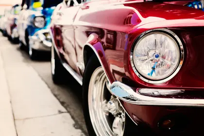 Vintage Car Parade — 100-piece jigsaw puzzle