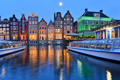 Amsterdamskie domy nad kanałami o zmierzchu — 54-elementowe puzzle