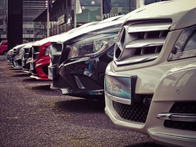 Sleek Luxury Cars — 200-piece jigsaw puzzle