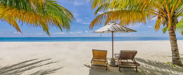 Tropical Beach Escape — 200-piece jigsaw puzzle