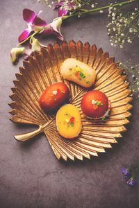 Elegant Dessert Display — 300-piece jigsaw puzzle