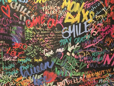 Vibrant Graffiti Expressions — 150-piece jigsaw puzzle