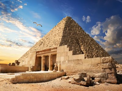 Mystical Pyramid at Sunset — 200-piece jigsaw puzzle